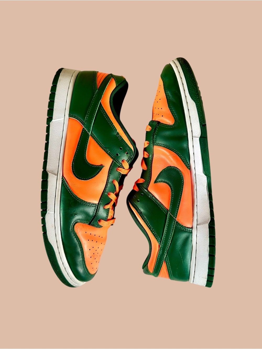 Nike Men’s Dunk Low ‘Miami Hurricane’ Retro Sneakers - Picture 10 of 11